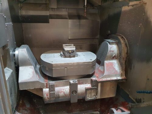 VARIAXIS 630-5X machining centre (double pallet)