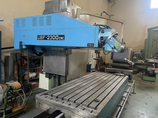CME UBF 2300 CNC milling machine